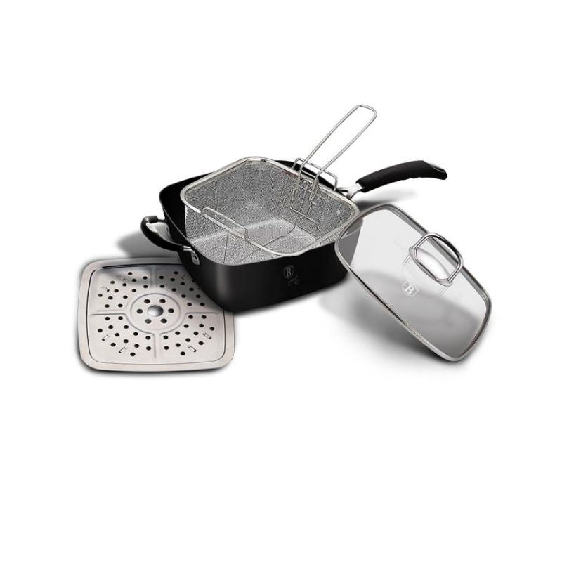 Tigan me kapak, 4 pjesë