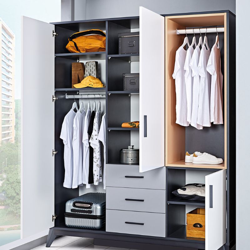 Garderobë me tre dyer BREDA