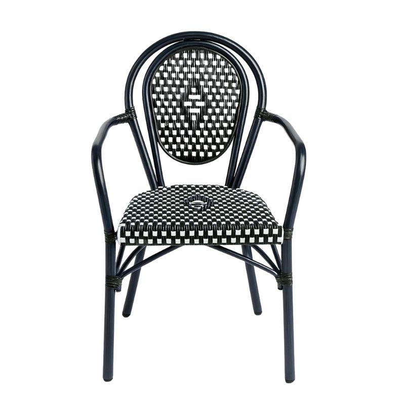 Karrige YARA, Black+White