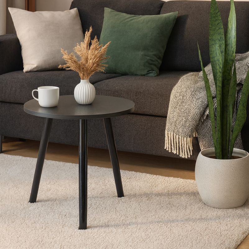 Tavolinë anësore e zezë