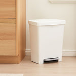 Waste bin with pedal, White