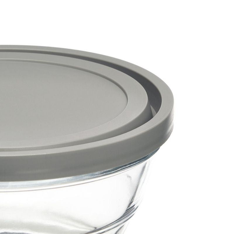 Set of plastic food bowls
