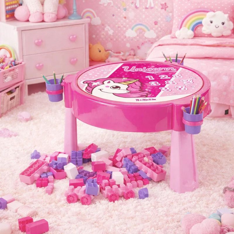 Tavolinë pink me 100 kuba